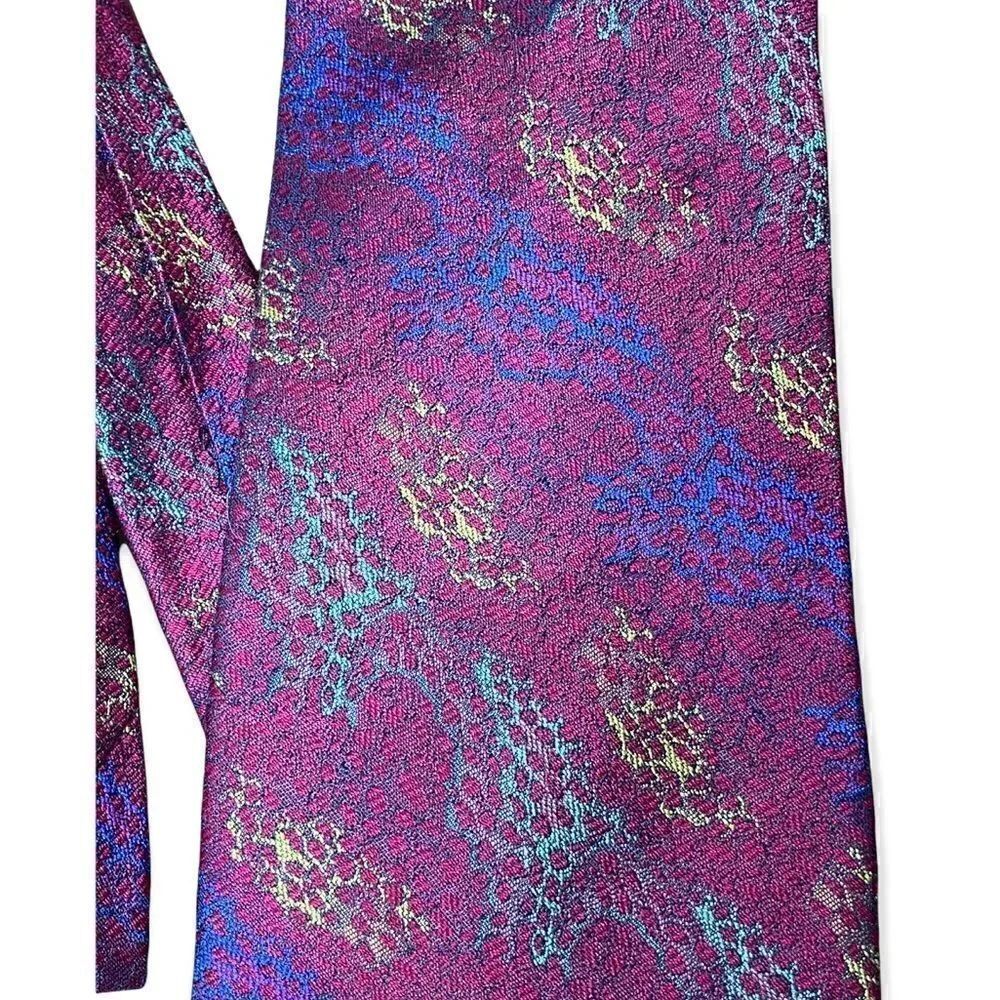 Valentino red silk tie with yellow blue pattern - Picture 6 of 6